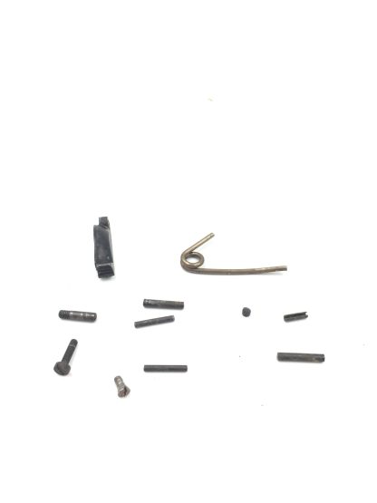 EMGE model 323 Valor 32 S&W, revolver parts, gate, pins, spring, screws - Image 3