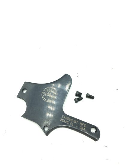 Taurus 9s 38 Spl-Revolver Parts- Sideplate