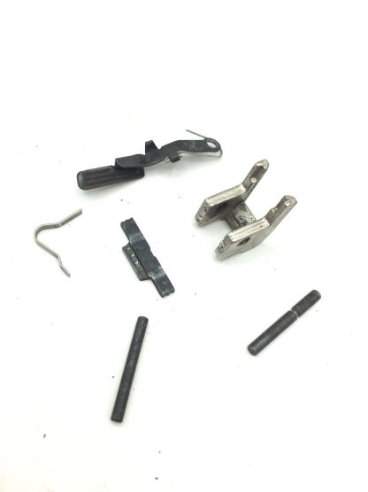 Smith & Wesson SW357V .357Sig, Pistol Parts, Pins, Springs, Slide stop, Insert - Image 3