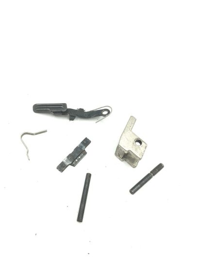 Smith & Wesson SW357V .357Sig, Pistol Parts, Pins, Springs, Slide stop, Insert - Image 5