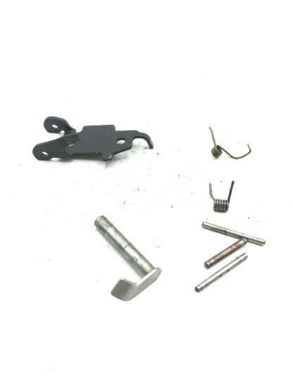 Ruger P94 .40S&W, Pistol parts, Lever, Ejector, Pins, Springs - Image 4