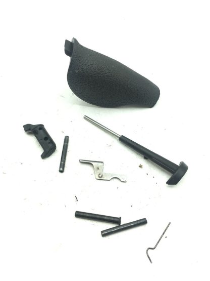 Smith & Wesson M&P 40 .40S&W, Pistol parts, Mag Catch, Backstrap, Tool, pins