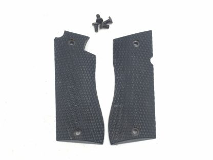 Star BKM 9mm, Pistol Parts: Grips with Screws