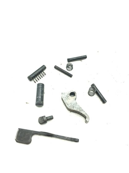 H&R 642 .22Mag, Revolver Parts, Pins, Levers - Image 3
