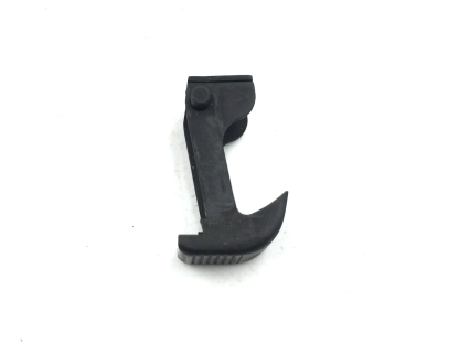 Walther P1 9mm, Pistol Parts: Mag Catch