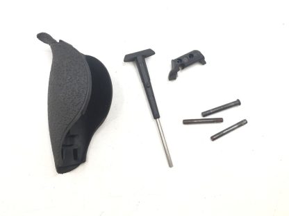 Smith & Wesson M&P40 .40S&W, Pistol Parts: Backstrap, Mag Catch, Tool, Pins