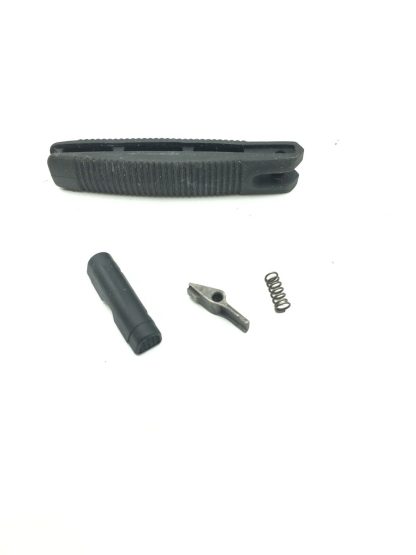 Ruger SR40 .40S&W, Pistol Parts, Mag Latch with Spring, Thumb Piece, Back Strap - Image 5
