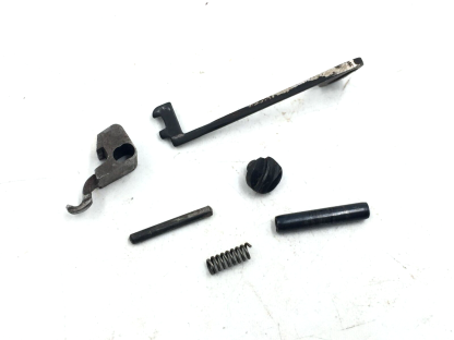 Smith & Wesson 49 .38Special, Revolver Parts: Cylinder Stop, Hammer Lever, Pins - Image 3