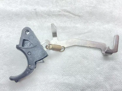 Smith & Wesson SD40VE, 40S&W pistol parts: Trigger and bar - Image 3