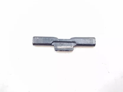 Taurus PT845 .45ACP, Pistol Parts: Disassembly latch - Image 4