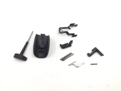 Smith & Wesson 357C .357 Sig, Pistol Parts: Backstrap, Tool, Takedown Lever, Mag Catch, Lever - Image 2