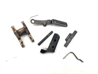Smith & Wesson SD40VE .40 S&W, Pistol Parts: Lever, Slide Stop, Barrel Stop, Mag Catch, Pin, Spring - Image 2