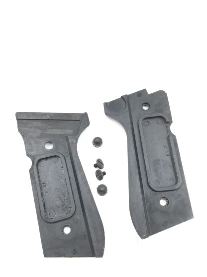 Beretta 92FS 9mm, pistol parts, grips and screws - Image 3