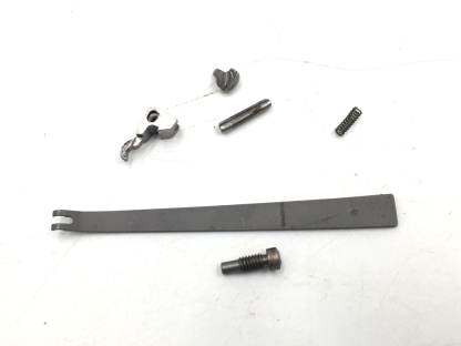 Smith & Wesson 629 44 Magnum, Revolver Parts: Mainspring, Cylinder Stop, Spring, Screw, - Image 2