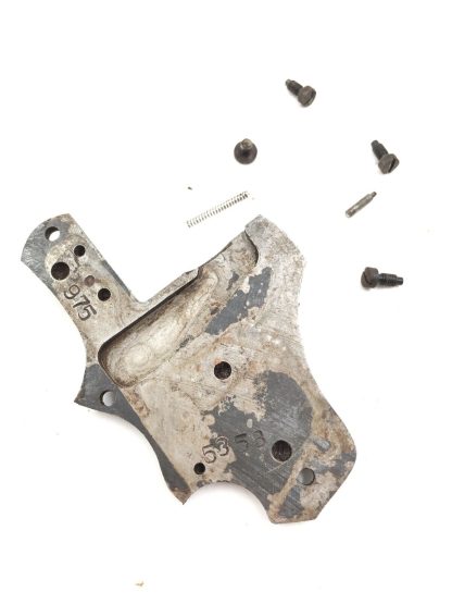 Taurus 82 .38Spl, Revolver Parts, Side Plate, Screws - Image 3