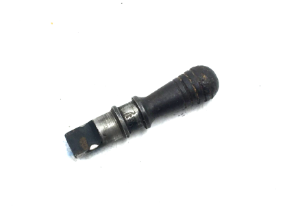 Remington 551 .22LR, Rifle Parts: Bolt Handle