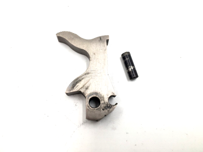Harrington & Richardson 586 .32 H&R, Revolver Parts: Hammer, Pin - Image 5