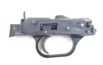 Mossberg 500 C, 20 Gauge Shotgun Parts: Trigger Group & Pin - Image 4