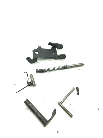 Ruger P85 9mm, Pistol parts, Ejector, Pins, Lever