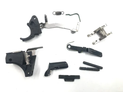 Smith & Wesson SD40 VE, 40 S&W Pistol Parts: Trigger, Housing, Lever, Slide Stop - Image 3