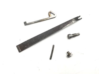 Smith & Wesson 66 .357 Magnum, Revolver Parts: Mainspring, Hammer Lever, Screw, Frame Lug. Pin