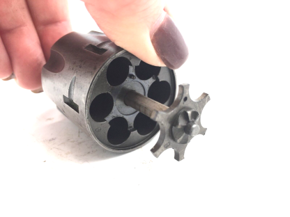 Harrington & Richardson 732 .32S&W, Revolver Parts: Cylinder - Image 10