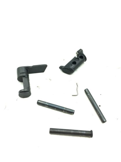 Smith & Wesson M&P40C .40S&W, Pistol parts, Mag Catch, Disassembly Lever, Pins - Image 4